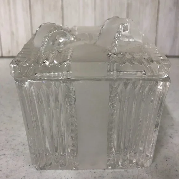 Crystal Gift Jewelry Box with Decorative Bow Lid made in Poland Women's Exchange